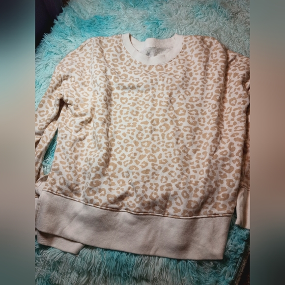 Time and tru sweatshirt - Picture 4 of 4